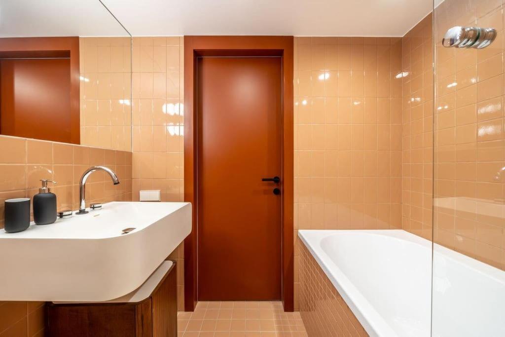 Designer Loft In The City Center Apartment Riga Bagian luar foto